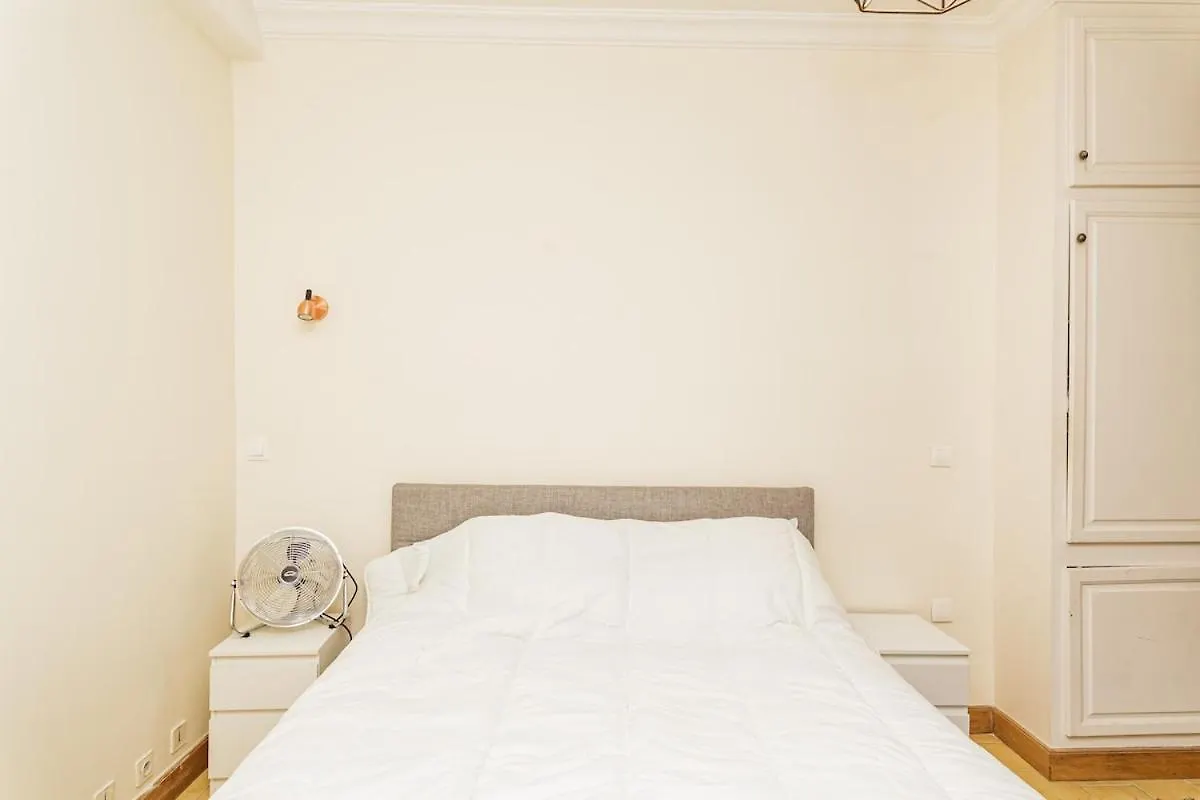 Villa Charming Apartment With Terrace In Heart Paris